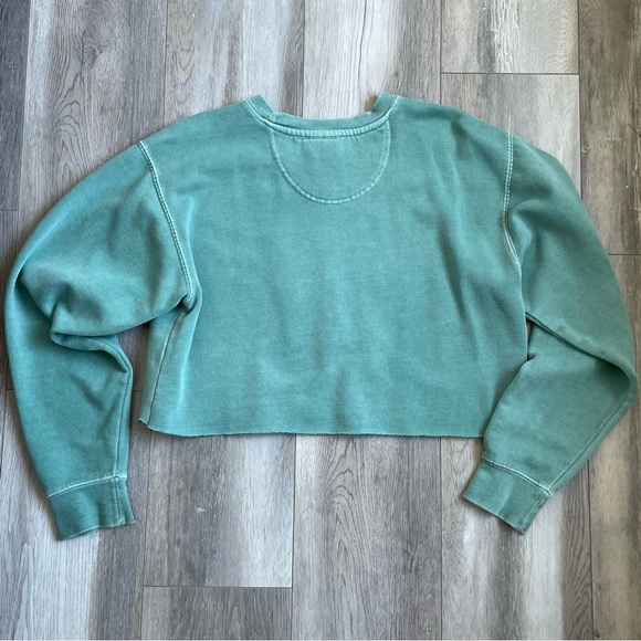 Nantucket Sunken Ship Cropped Sweatshirt - Picture 4 of 4